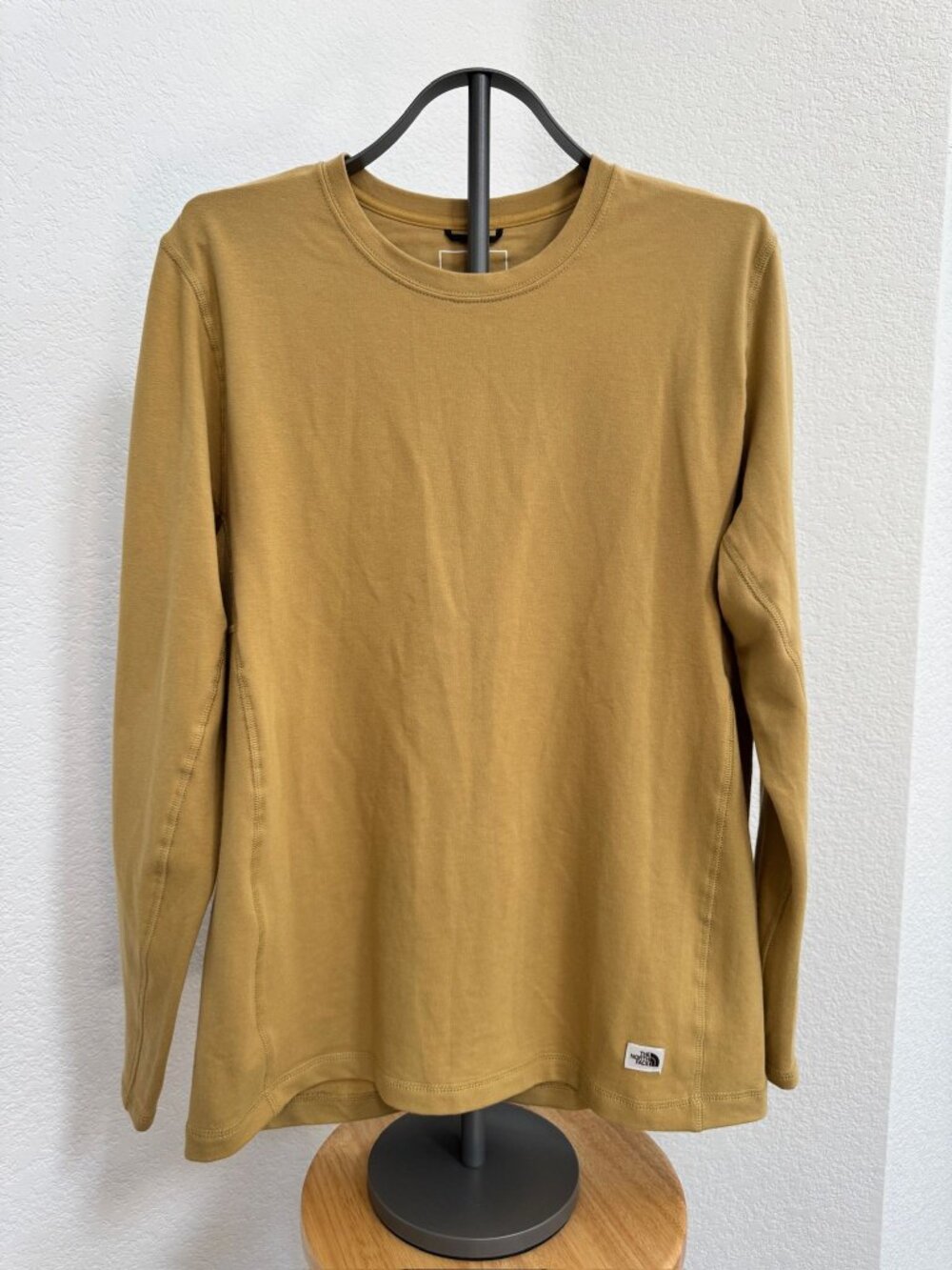 The North Face Mustard Long Sleeve Crew Neck Shirt Men’s Large